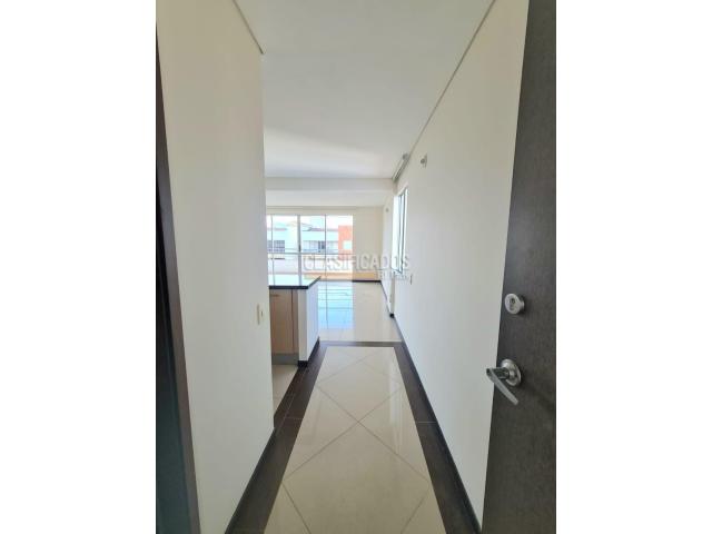 Apartamentos, Venta en Pance
