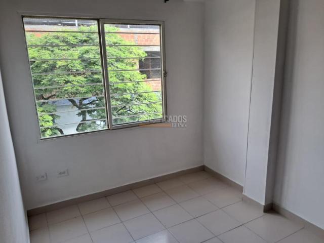 Apartamentos, Alquiler en Junín