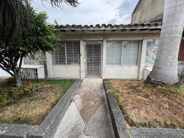 Casas, Venta en La Flora