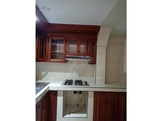 Edificios, Venta en Salomia