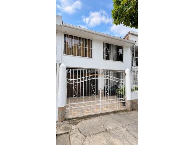Casas, Venta en La Flora
