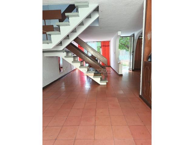 Casas, Venta en Brisas de los Álamos