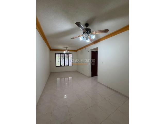 Casas, Alquiler en Palmira