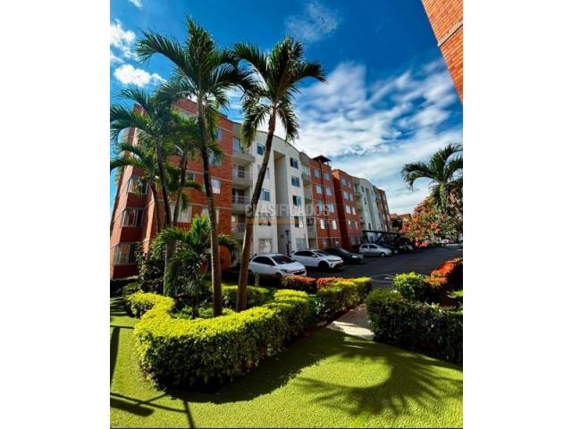 Apartamentos, Venta en Flora Industrial