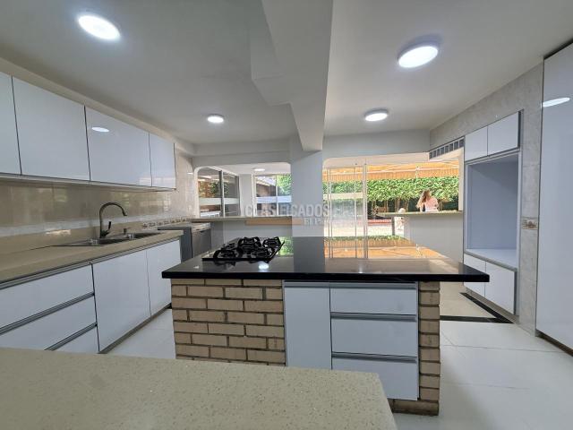 Casas, Alquiler en Pance