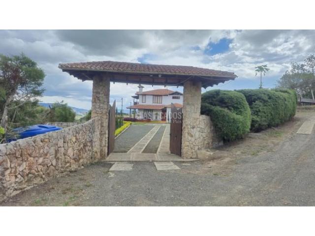 Casas, Venta en Calima (Darién)