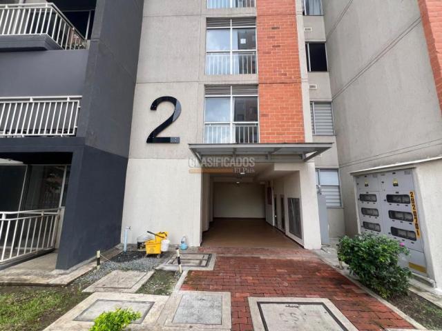 Apartamentos, Alquiler en Ciudad 2.000