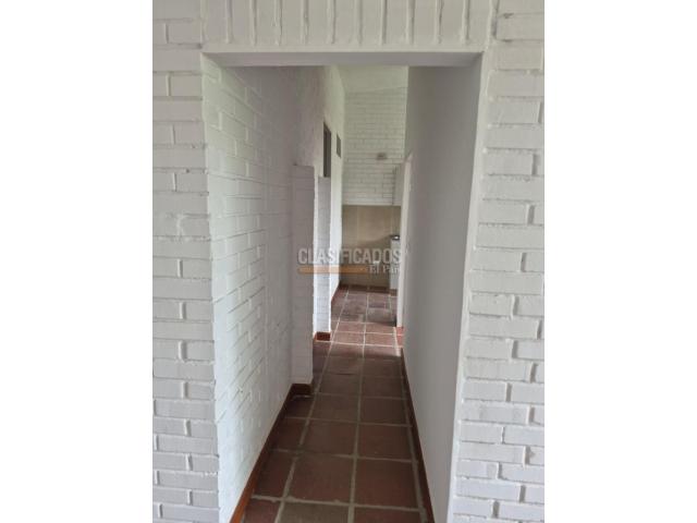 Apartamentos, Alquiler en Santa Mónica Residencial