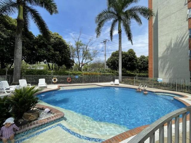 Apartamentos, Venta en Las Quintas de Don Simón