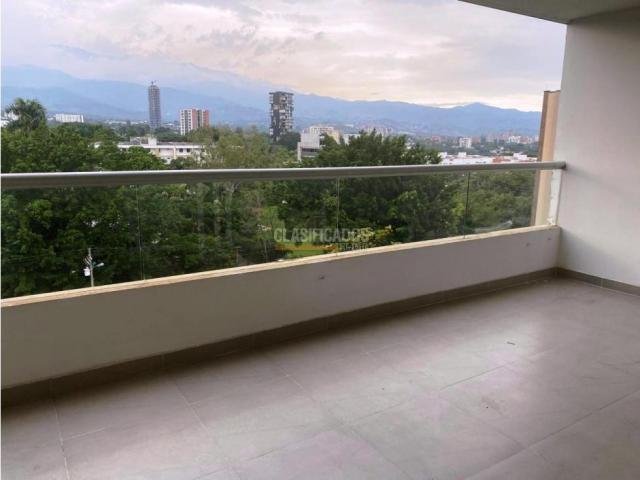 Apartamentos, Venta en Pance