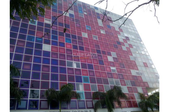 Oficinas y Consultorios, Venta en Centro Profesional Vida