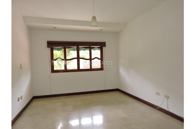 Casas, Venta, Ciudad Jardín - $1.900.000.000