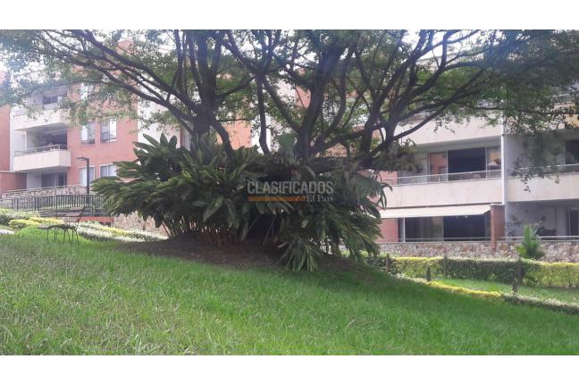 Apartamentos, Venta en Arboleda de Colina