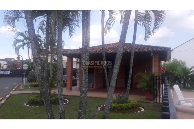 Casas, Venta en La Hacienda