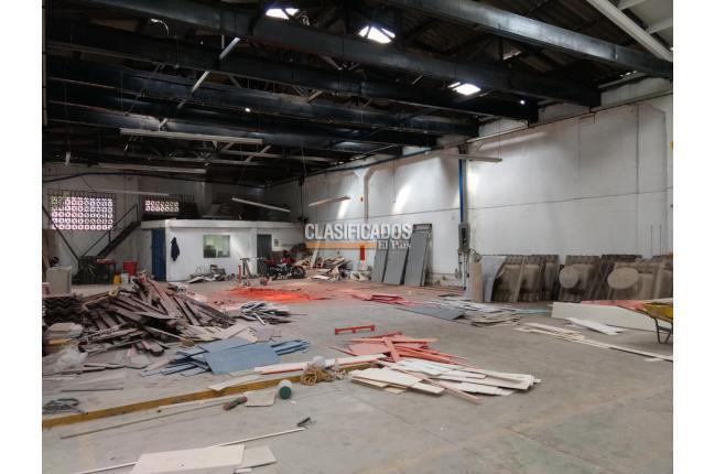 Locales y Bodegas, Alquiler, Santander - $4.000.000