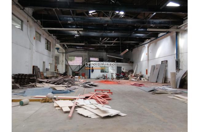 Locales y Bodegas, Alquiler, Santander - $4.000.000