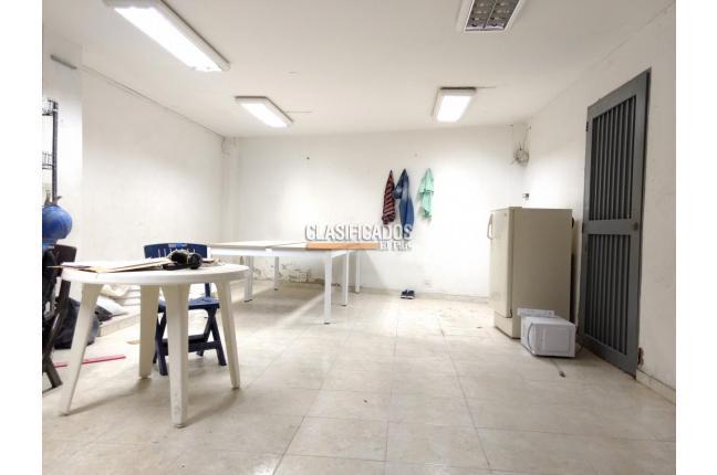 Locales y Bodegas, Alquiler, Santander - $4.000.000