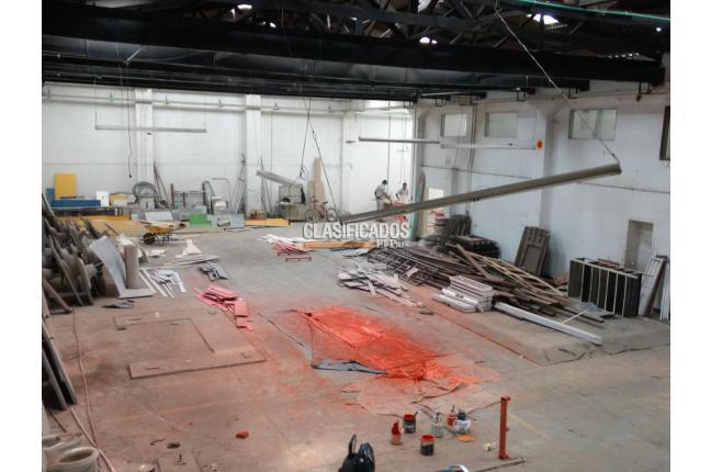 Locales y Bodegas, Alquiler, Santander - $4.000.000