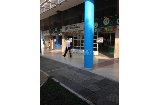 Locales y Bodegas, Venta, Centro Ccial. Río Cauca - $700.000.000
