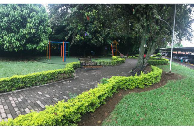 Apartamentos, Venta en Ciudad Jardín