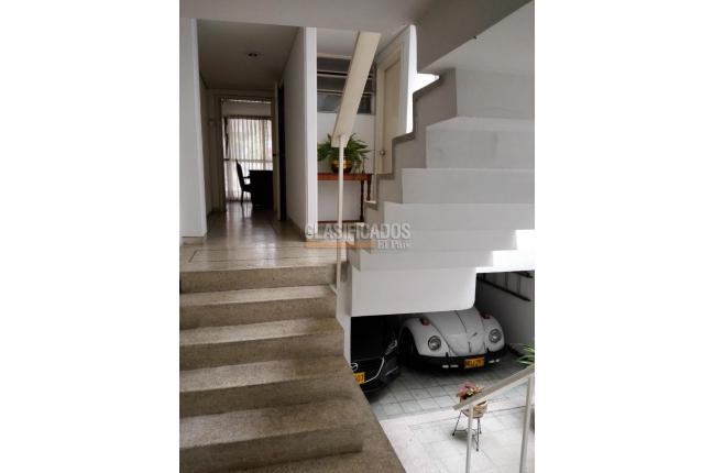 Casas, Venta, Versalles - $1.200.000.000