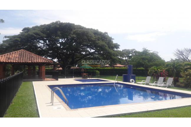 Casas, Venta en Solares de Pance