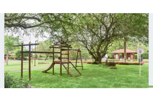 Casas, Venta en Solares de Pance