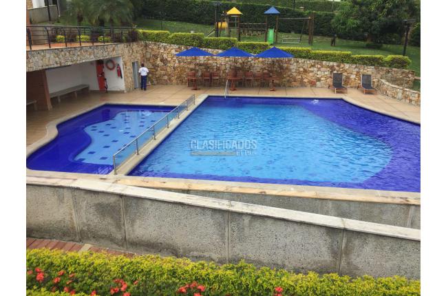 Apartamentos, Venta en Arboleda de Miramontes