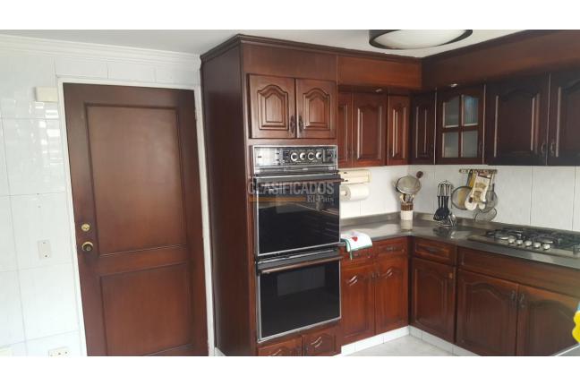 Apartamentos, Venta, Centenario - $700.000.000