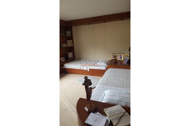 Apartamentos, Venta, Centenario - $700.000.000