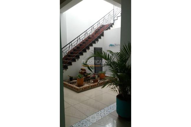 Casas, Venta, Centenario - $1.100.000.000