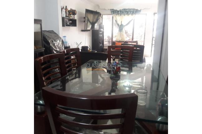 Casas, Venta, Ulpiano Lloreda - $550.000.000