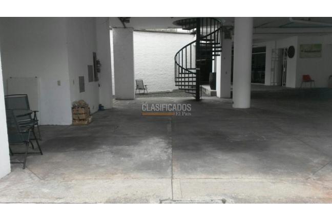 Locales y Bodegas, Alquiler en Prados del Norte