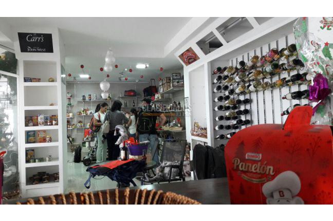 Locales y Bodegas, Alquiler, Prados del Norte - $10.000.000