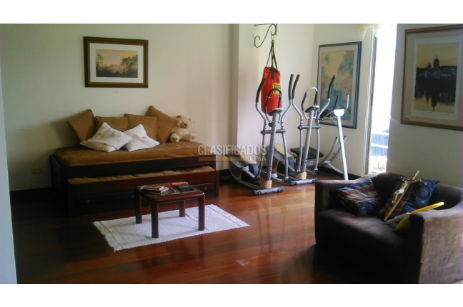 Casas, Venta en Ciudad Jardín