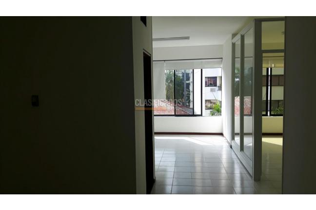 Oficinas y Consultorios, Alquiler, Versalles - $1.400.000