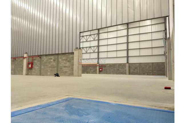 Locales y Bodegas, Alquiler, Yumbo - $26.000.000