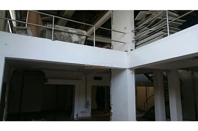 Locales y Bodegas, Venta, Santa Mónica Norte - $2.300.000.000