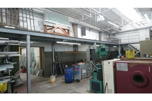 Locales y Bodegas, Venta, Obrero - $1.900.000.000