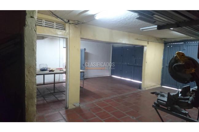 Locales y Bodegas, Venta, Obrero - $1.900.000.000