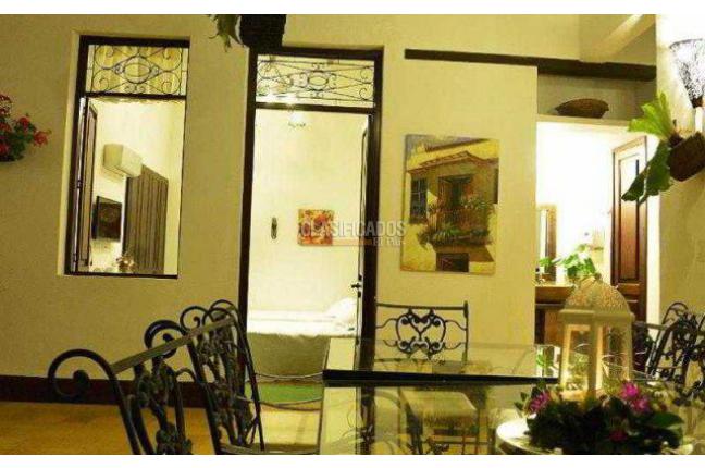 Casas, Venta en Granada