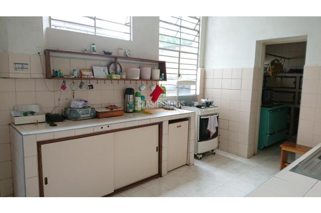 Casas, Venta, Centenario - $3.000.000.000