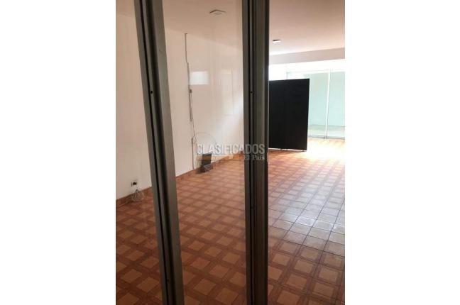 Oficinas y Consultorios, Alquiler, San Vicente - $3.000.000