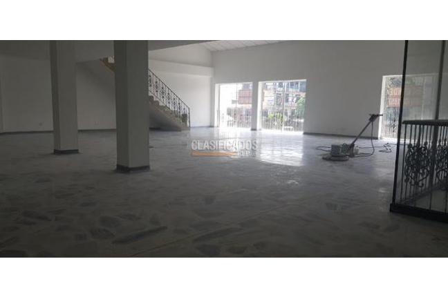 Locales y Bodegas, Venta, Galería Santa Elena - $850.000.000