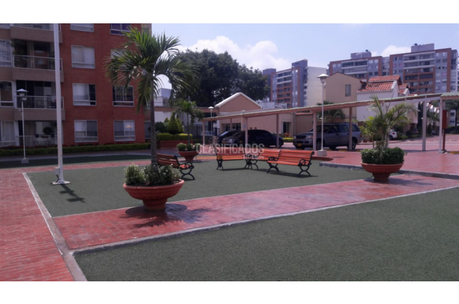 Casas, Venta en Ciudad Jardín