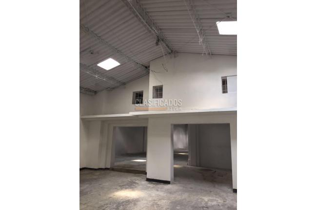 Locales y Bodegas, Venta, El Piloto - $2.500.000.000