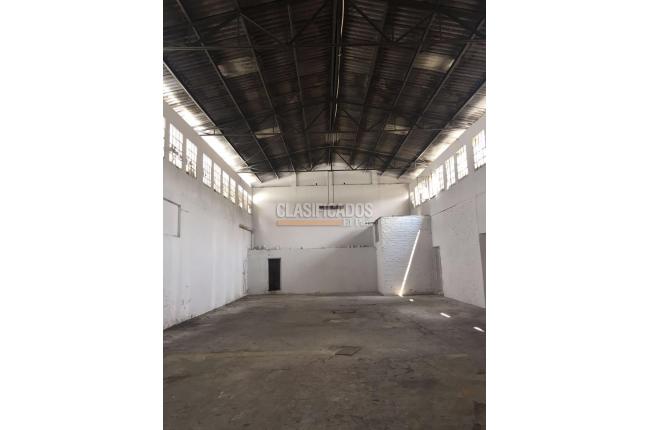 Locales y Bodegas, Venta, El Piloto - $2.500.000.000