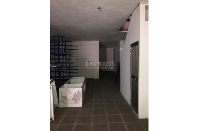 Locales y Bodegas, Venta, Obrero - $620.000.000