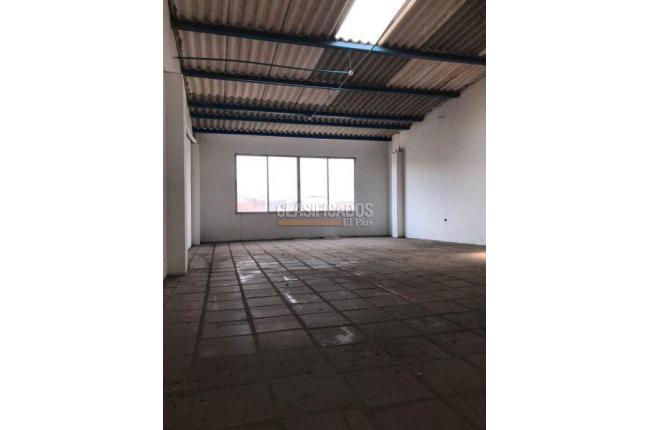 Locales y Bodegas, Venta, Obrero - $620.000.000