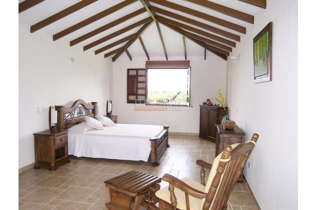 Fincas y Casas Campestres, Venta, Montenegro - $1.400.000.000